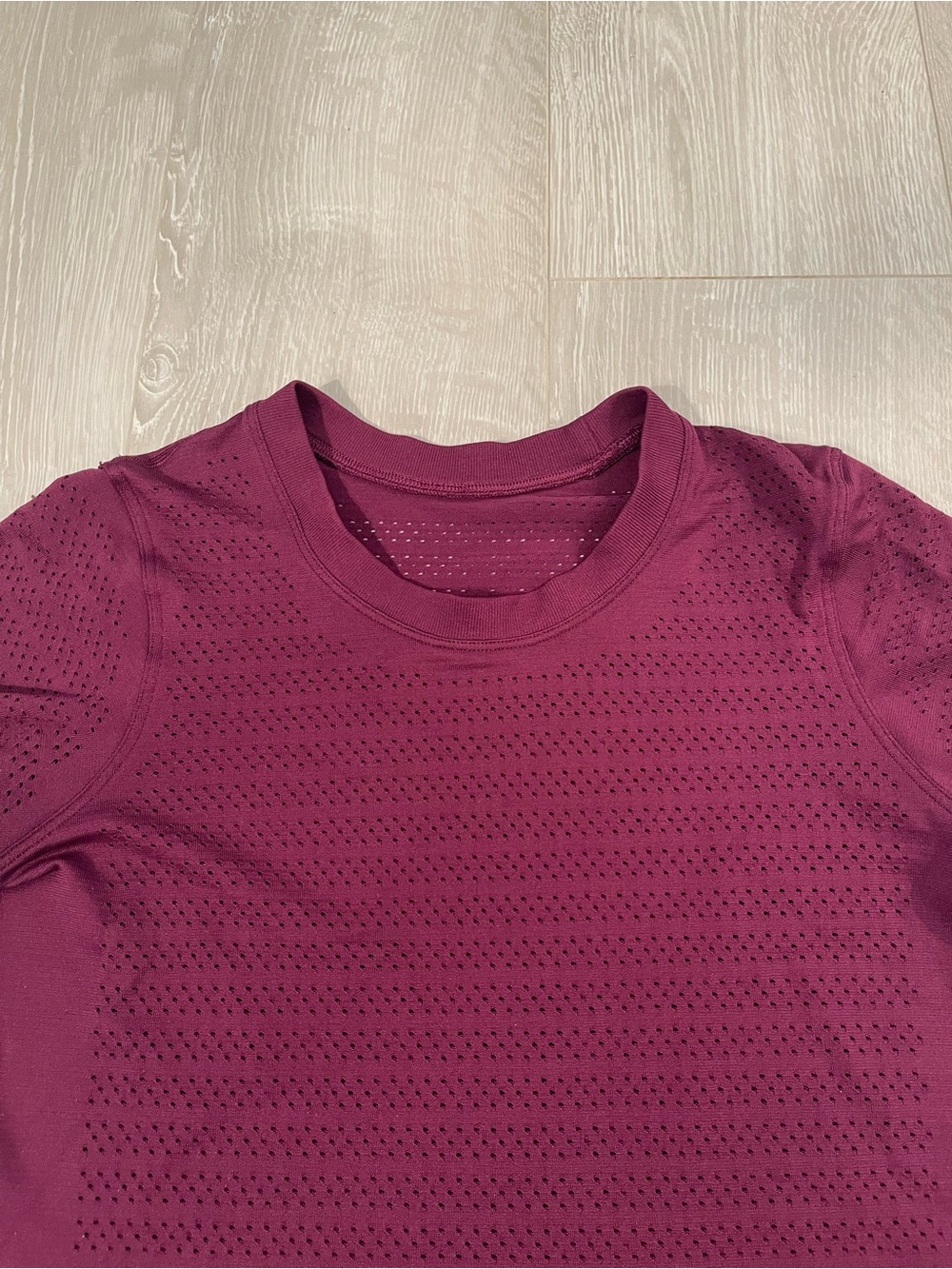 Lululemon Breeze By Short Sleeve *Squad
Marvel size 6 fit - Picture 10 of 15